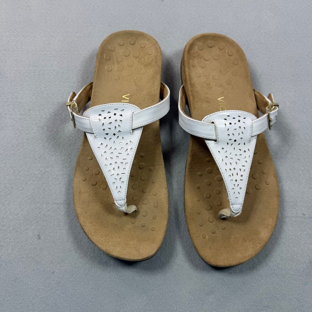 Vionic Tropez White Patent Leather Laser Cut Orthotic Women's Sandals 11 Wide